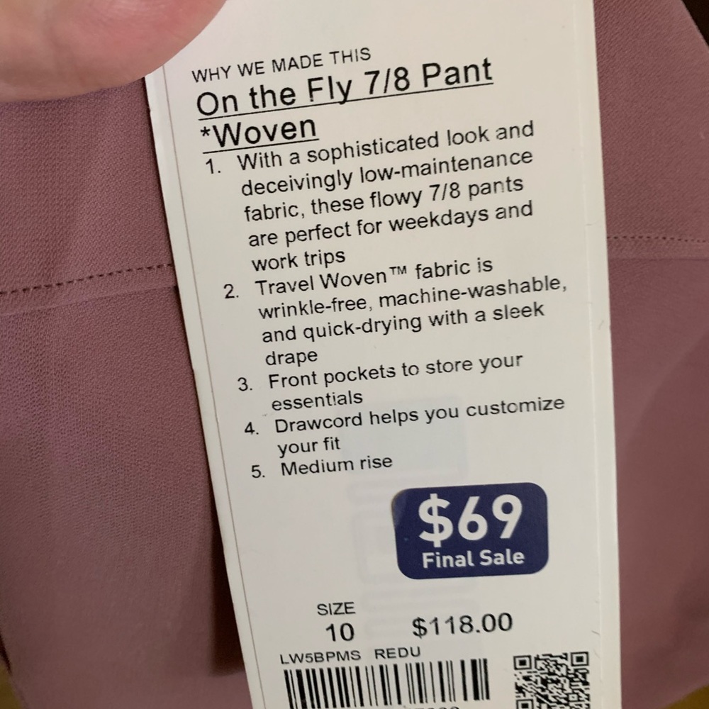 Lululemon on the fly 7/8, woven NWT